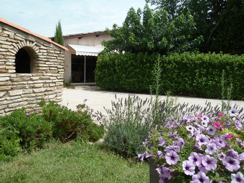 Le Gite De Lolivier En Provence Aramon Exterior foto